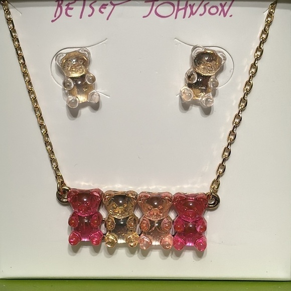 NIB.  BETSEY JOHNSON GUMMY BEAR NECKLACE AND EARRINGS BOXED SET - Picture 3 of 9
